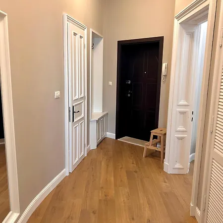 Vibrant L Stylish 2bd In Center Варна